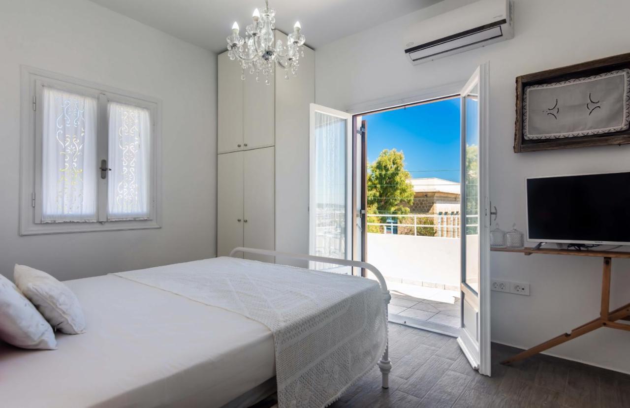 Maison Triantatria Plaka  Zewnętrze zdjęcie